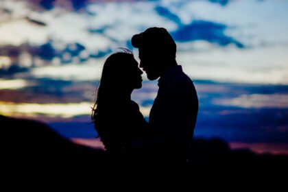 Dating a cancer woman - AstroLovely