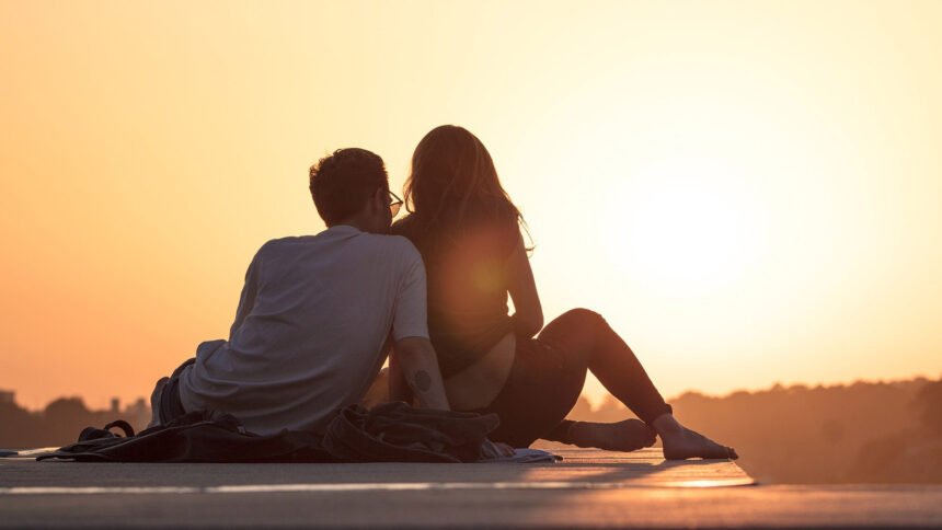 First Date with Aquarius Woman - AstroLovely